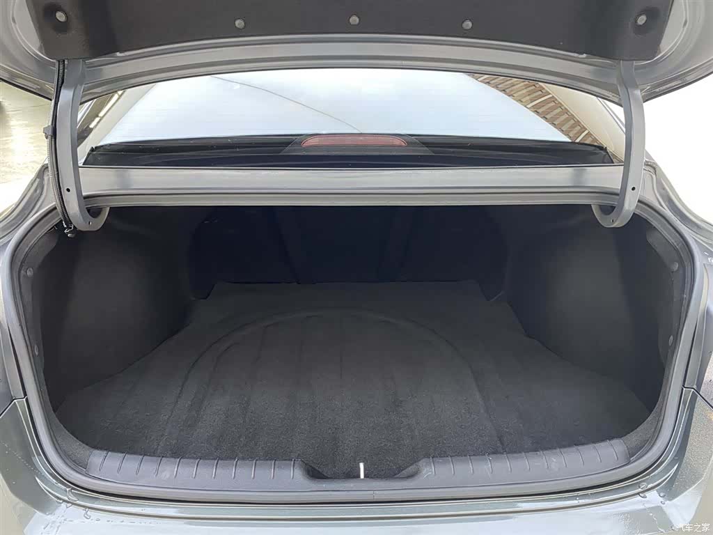 Hyundai Elantra, 2023 12