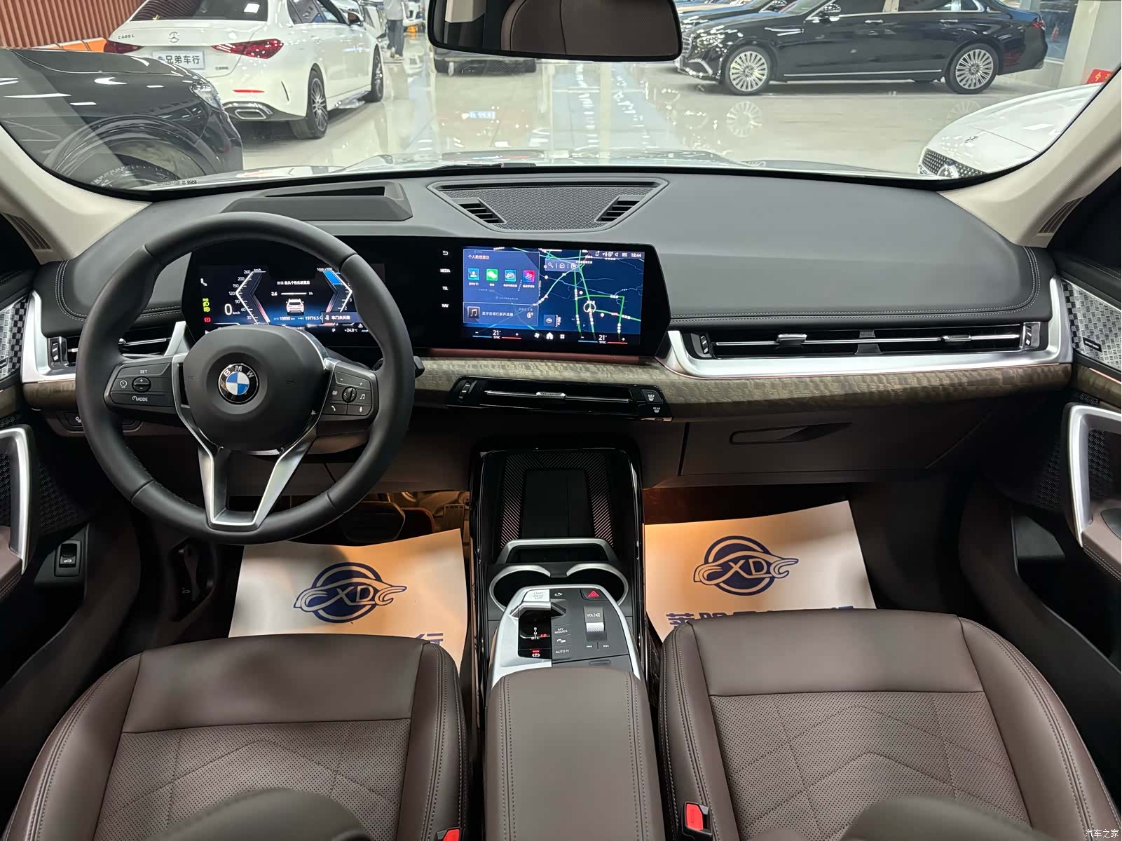 BMW X1, 2024 все фото