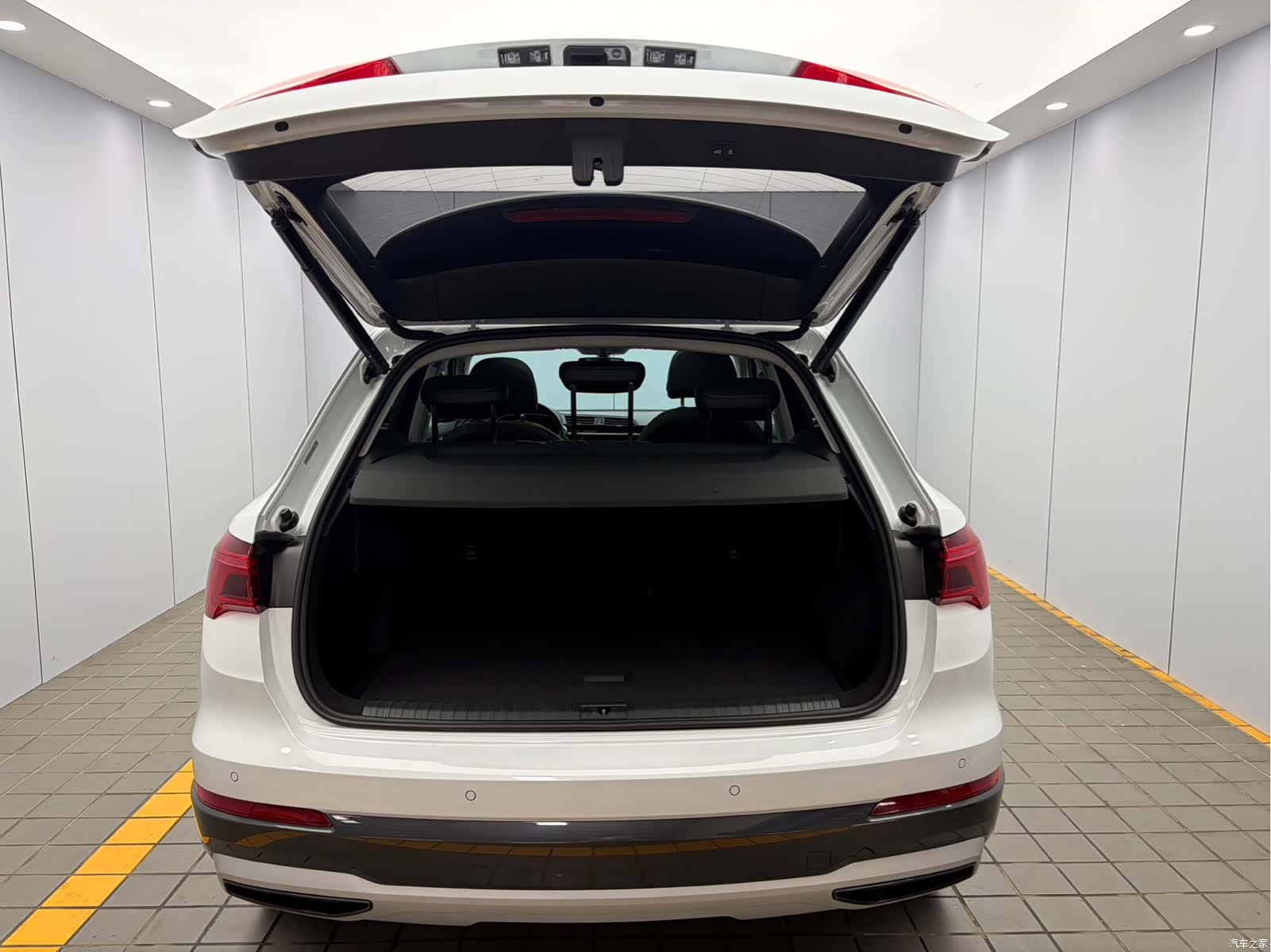 Audi Q3, 2022 18