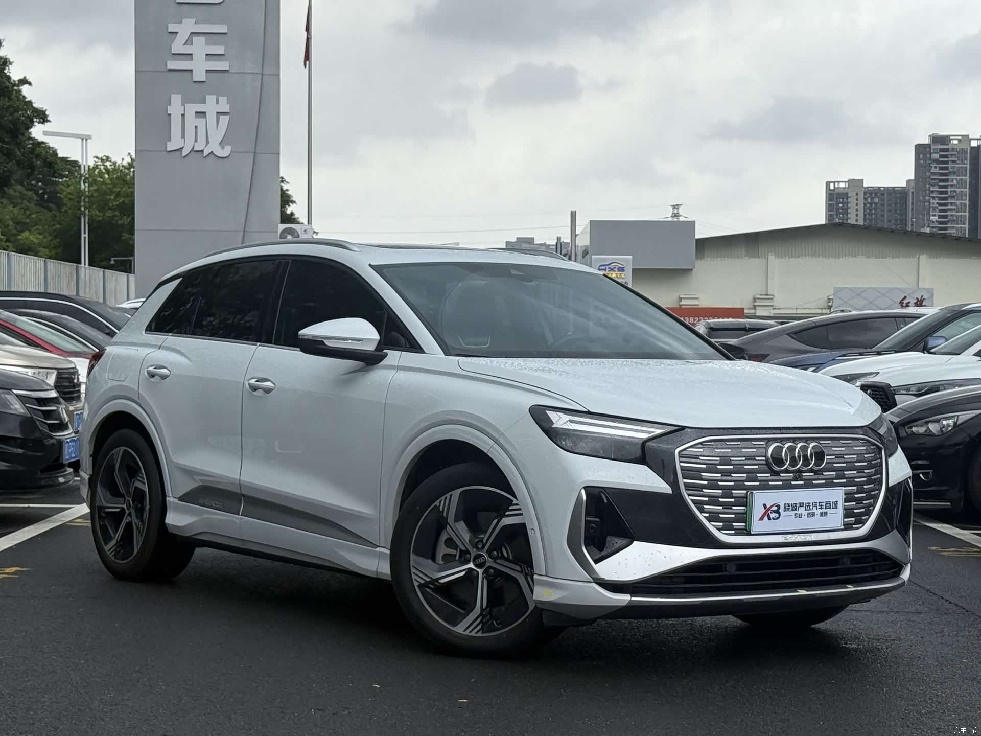 Audi Q4 e-tron, 2023 3