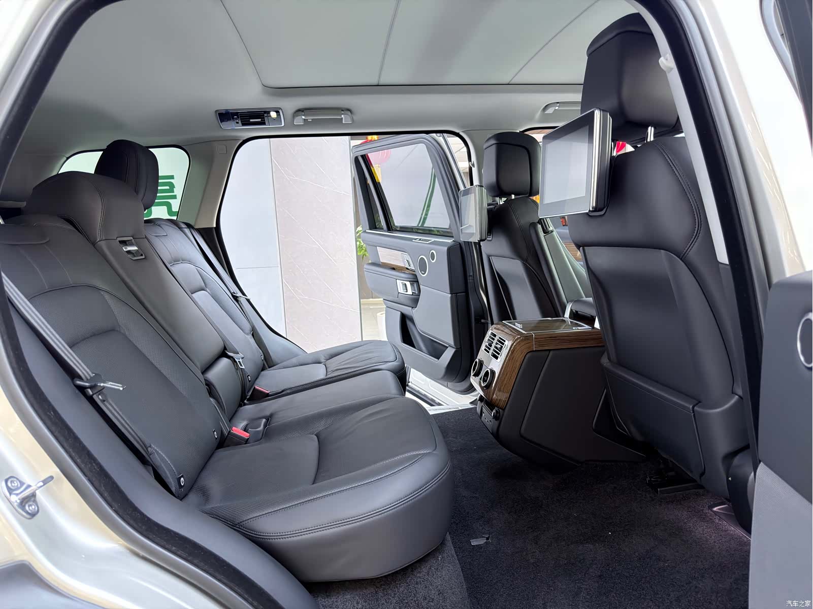 Land Rover Range Rover, 2019 13