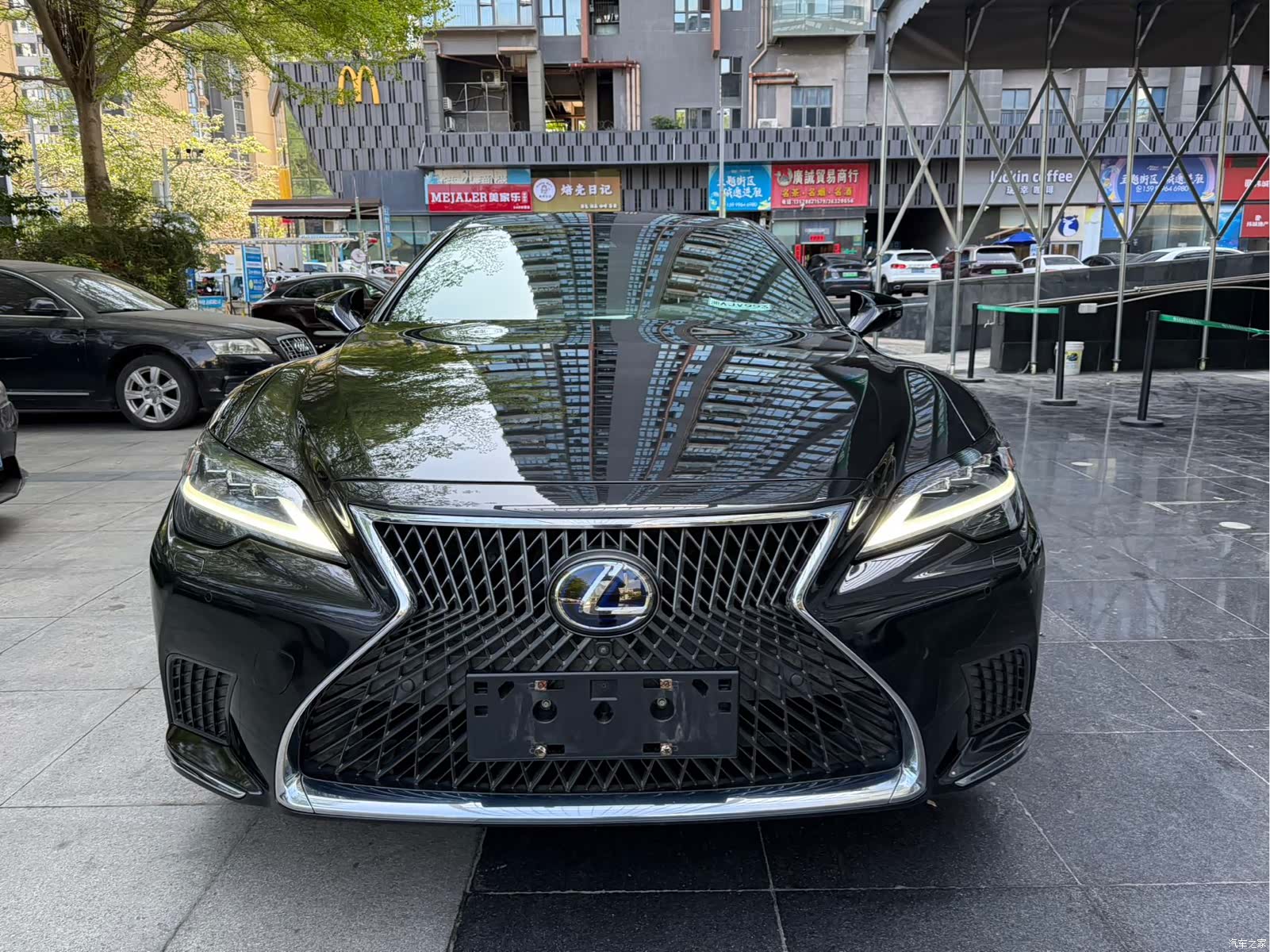 Lexus LS, 2021 2
