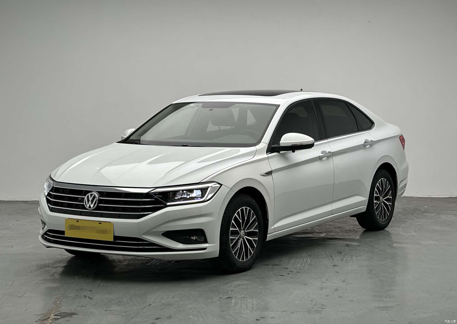 Volkswagen Sagitar, 2021 1