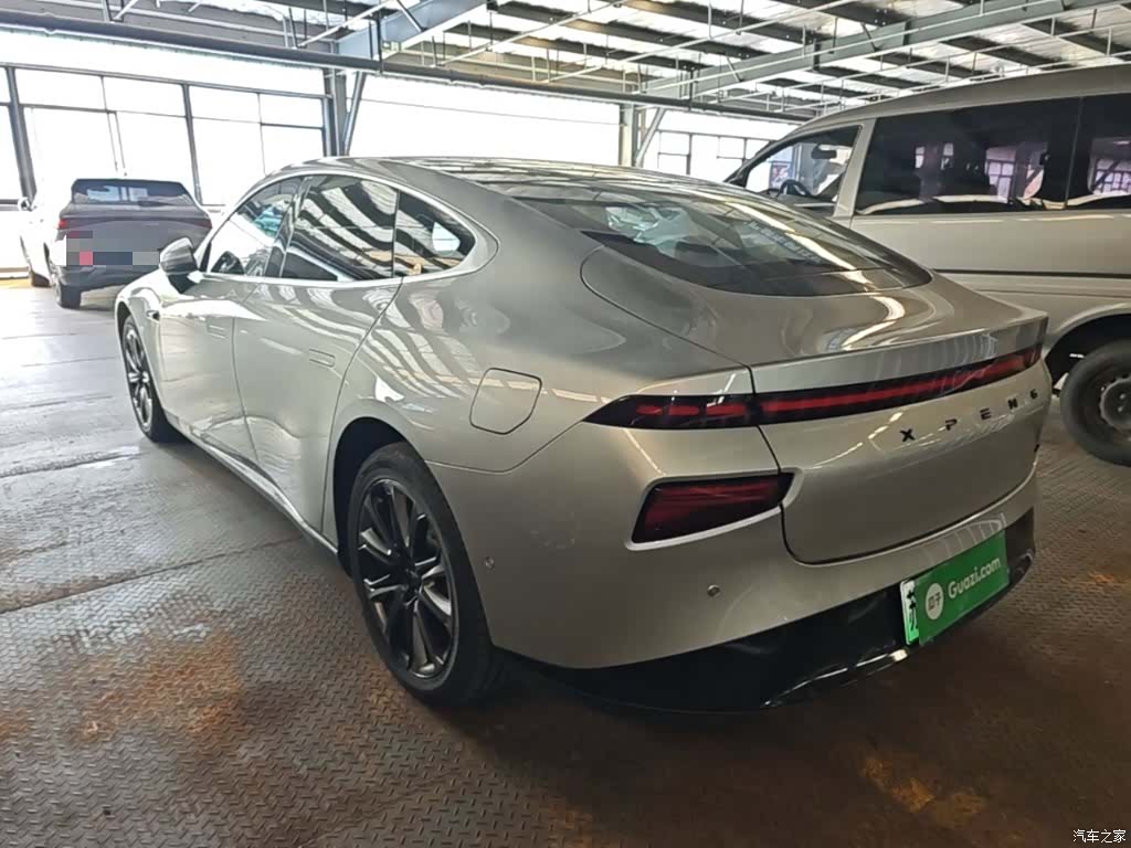 Xpeng P7, 2021 все фото