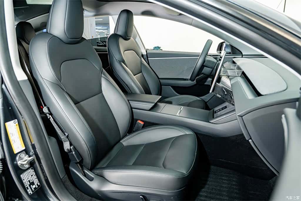 Tesla Model 3, 2024 20