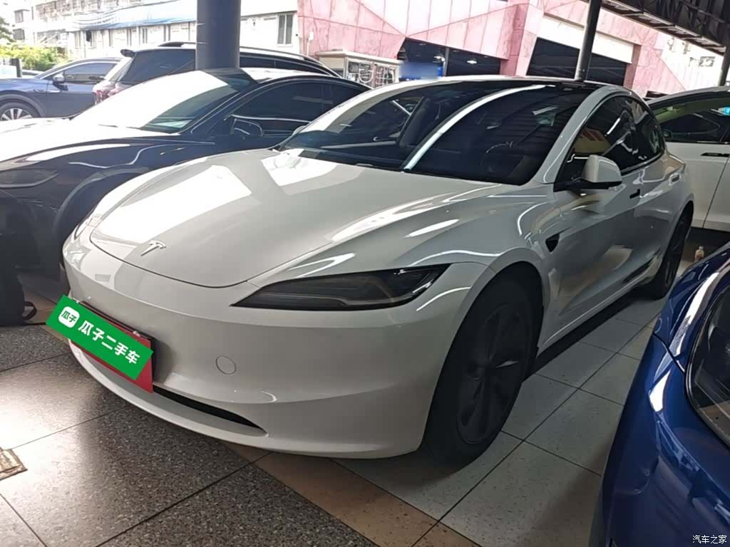 Tesla Model 3, 2024 1