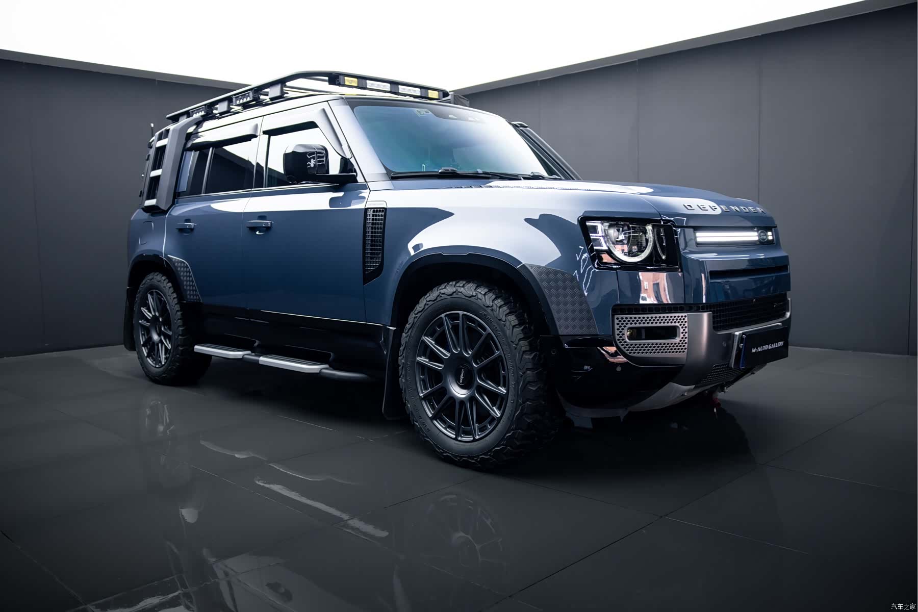 Land Rover Defender, 2022 3