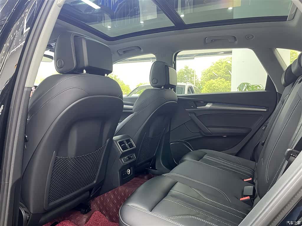 Audi Q5L, 2022 9