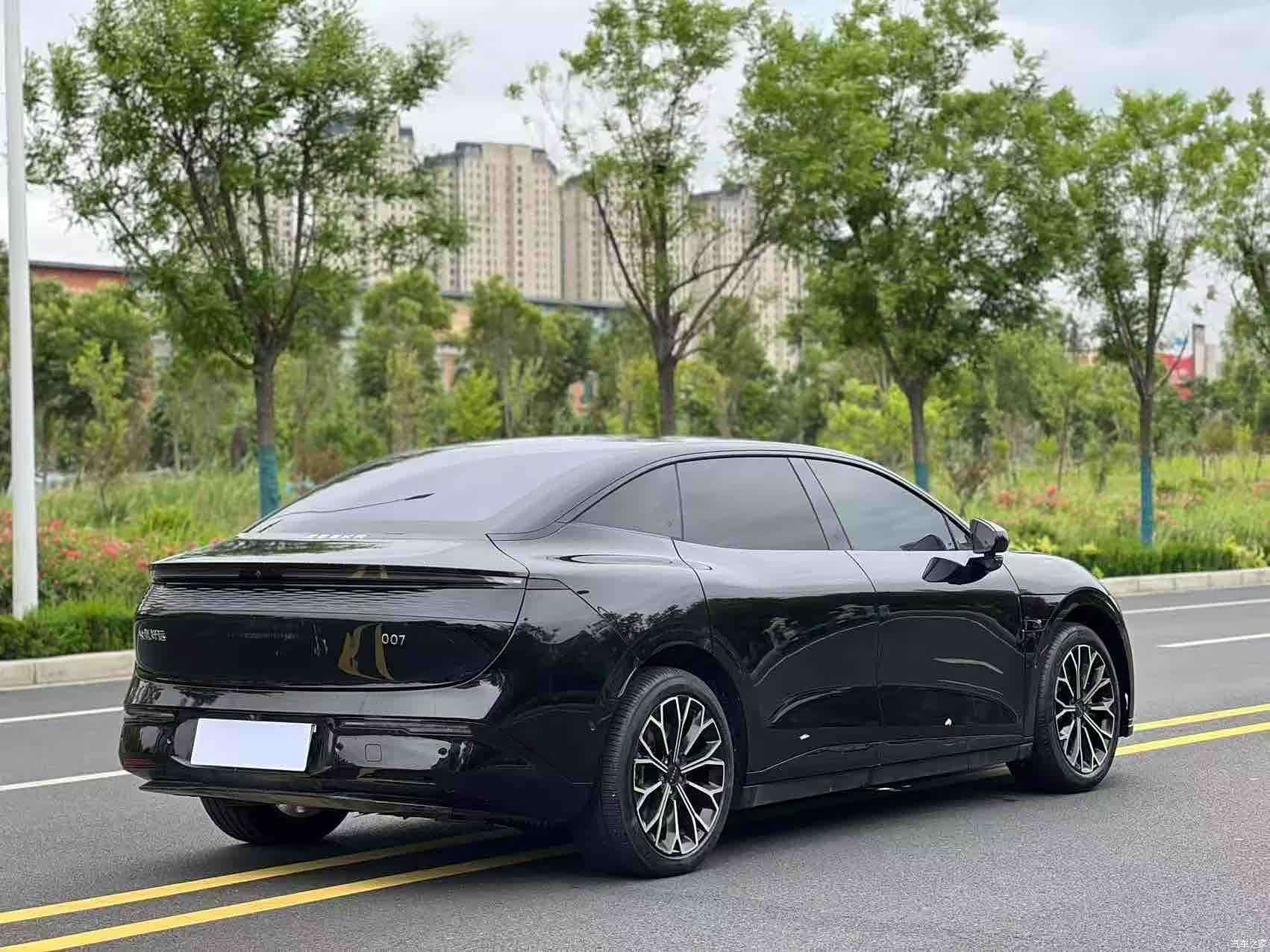 Zeekr 007, 2024 7