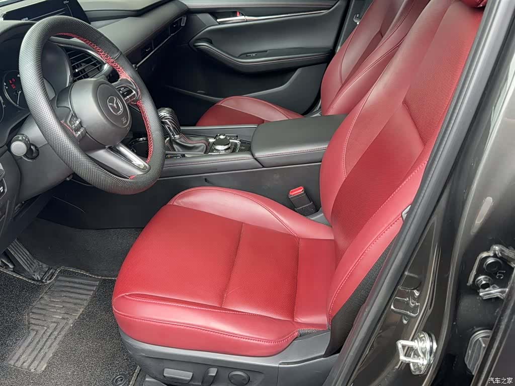 Mazda Mazda3, 2024 11