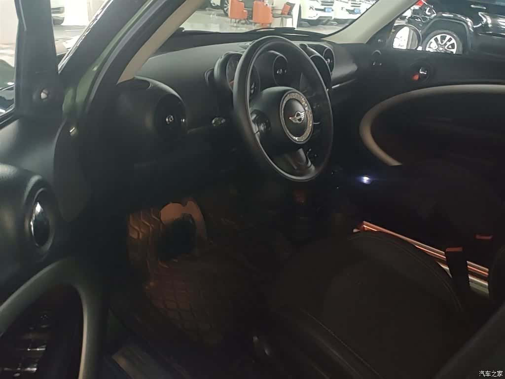 Mini Countryman, 2017 16