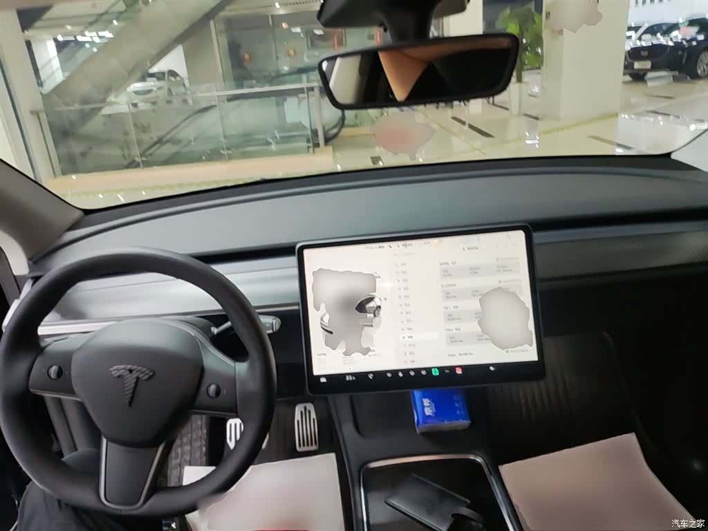Tesla Model Y, 2022 10