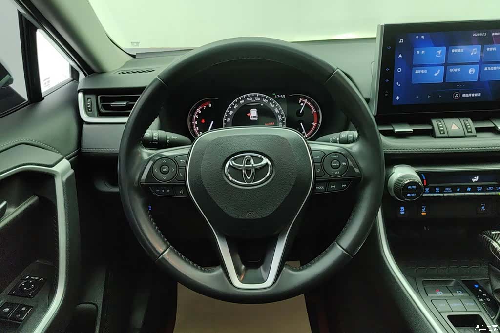 Toyota RAV4, 2023 15