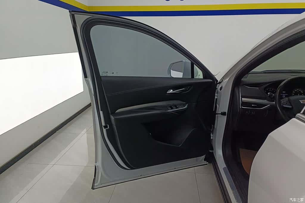 Cadillac XT4, 2021 7