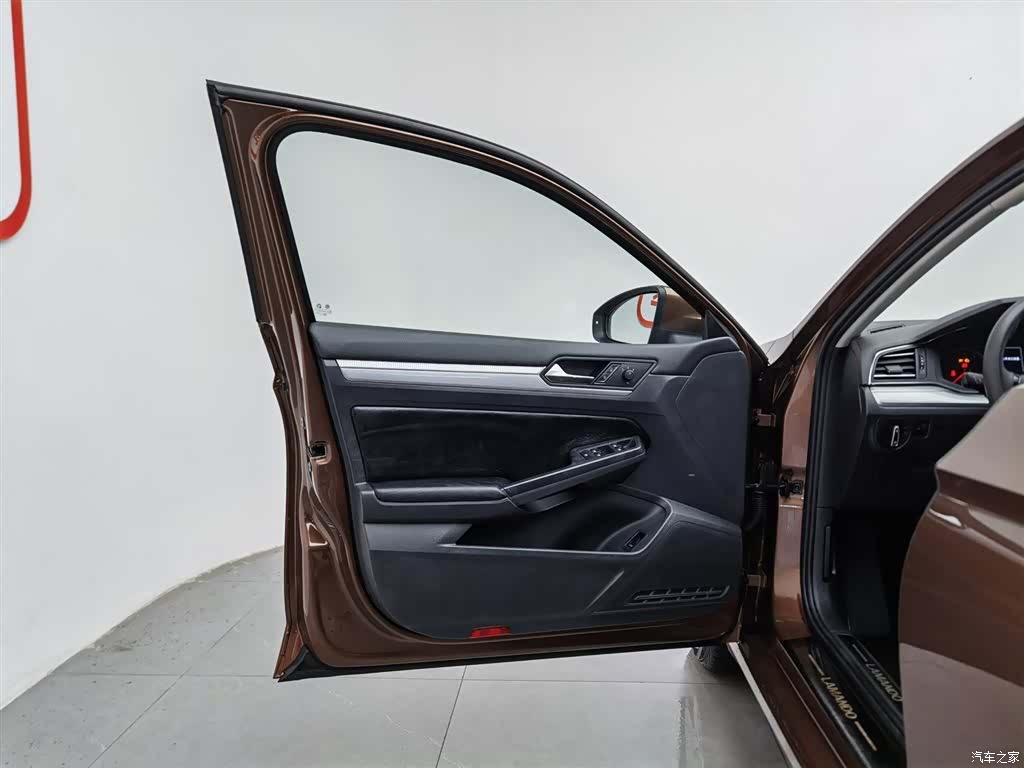 Volkswagen Lamando, 2019 8
