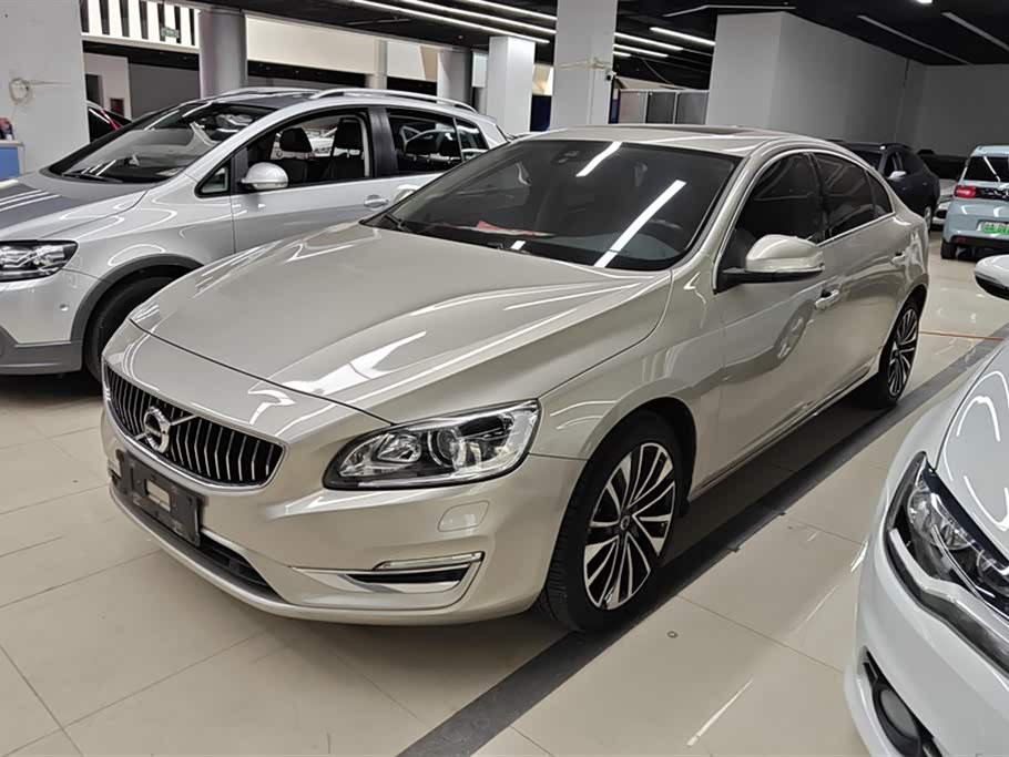 Volvo S60