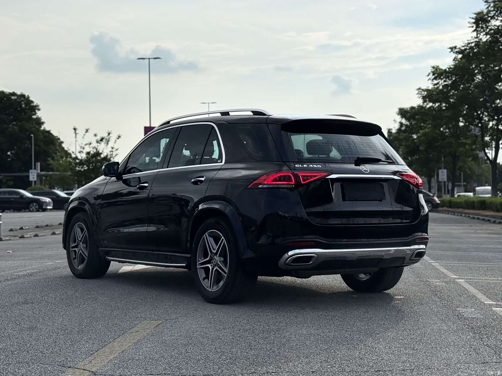 Mercedes-Benz GLE, 2023 все фото