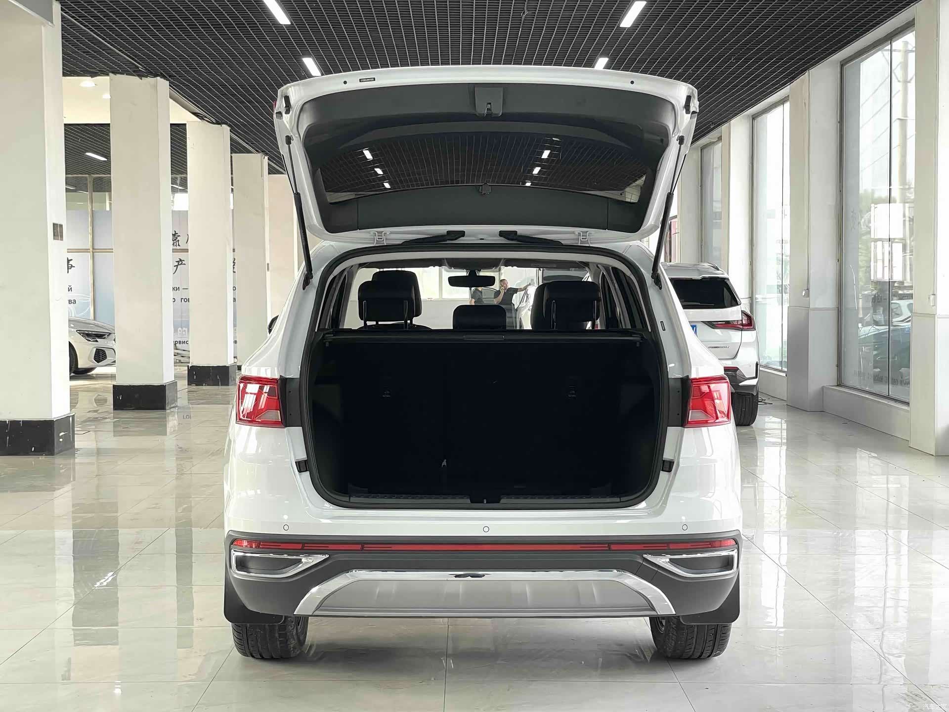 Volkswagen VS7, 2022 17