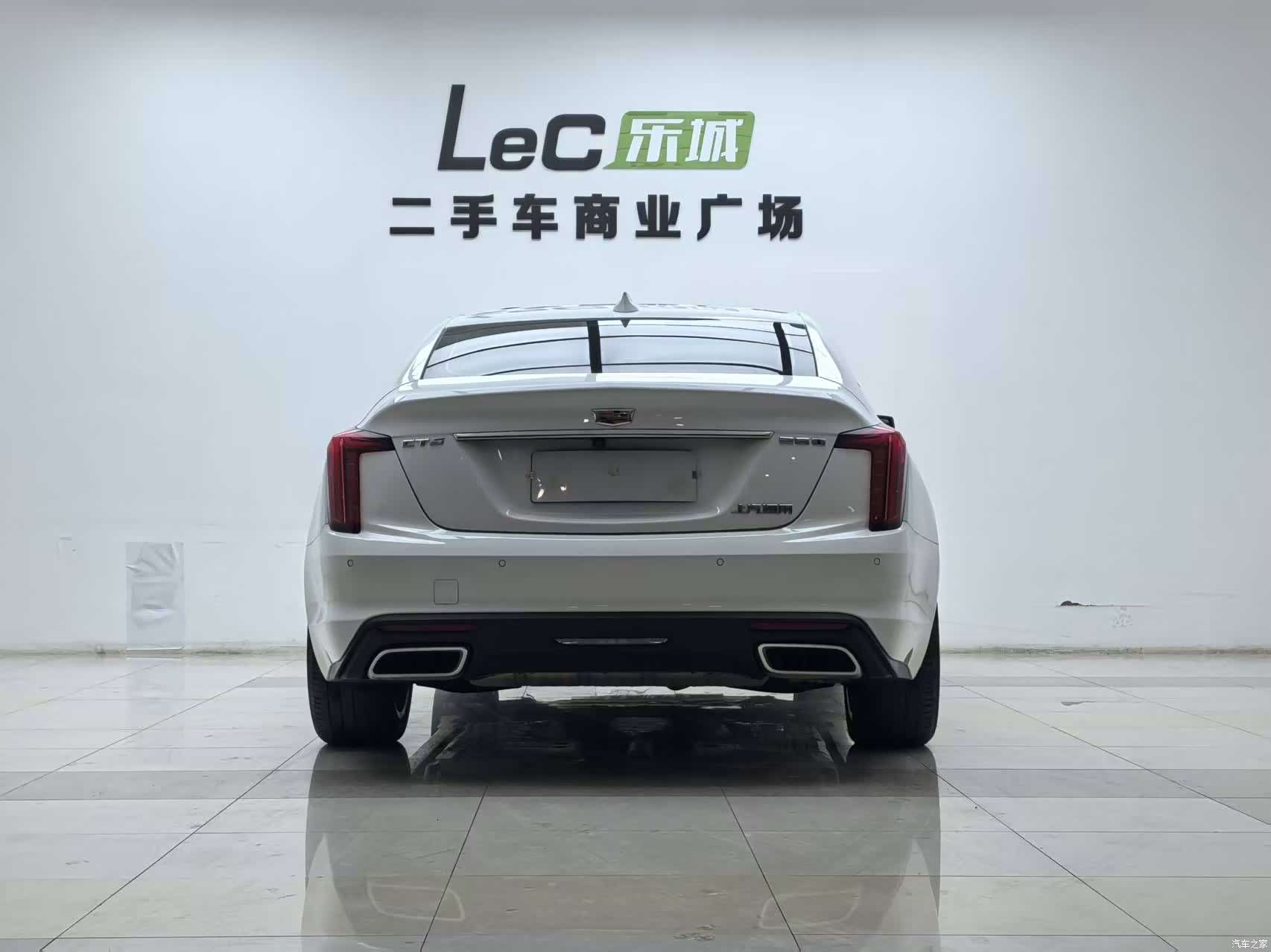 Cadillac CT5, 2022 все фото
