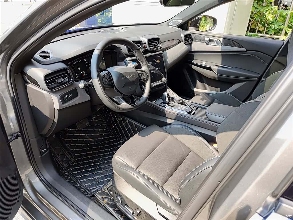 Lynk & Co 02, 2021 7
