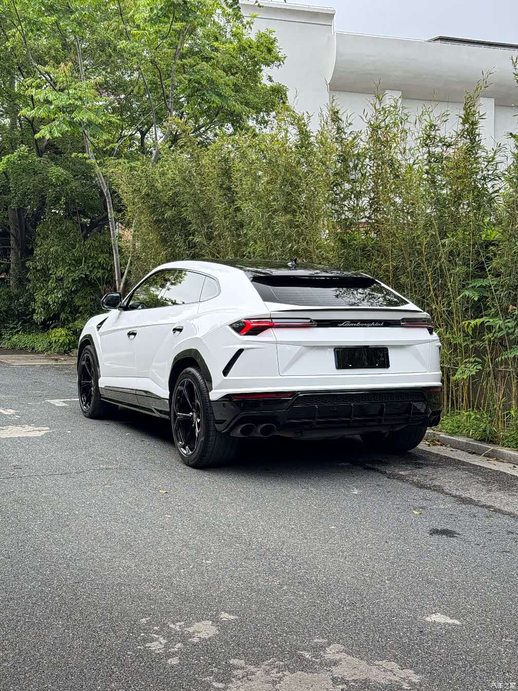Lamborghini Urus, 2019 6