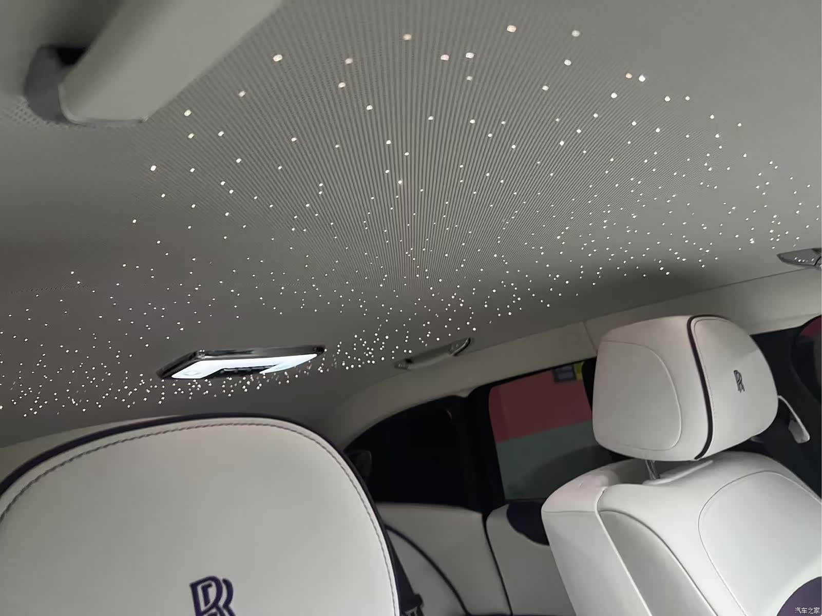 Rolls-Royce Ghost, 2022 15