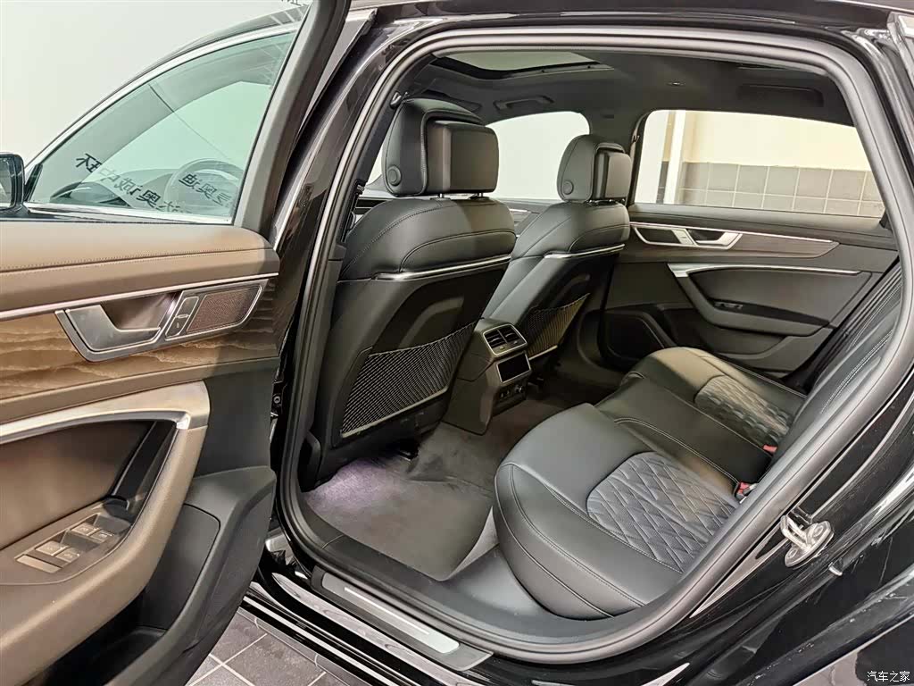 Audi A6L, 2025 8