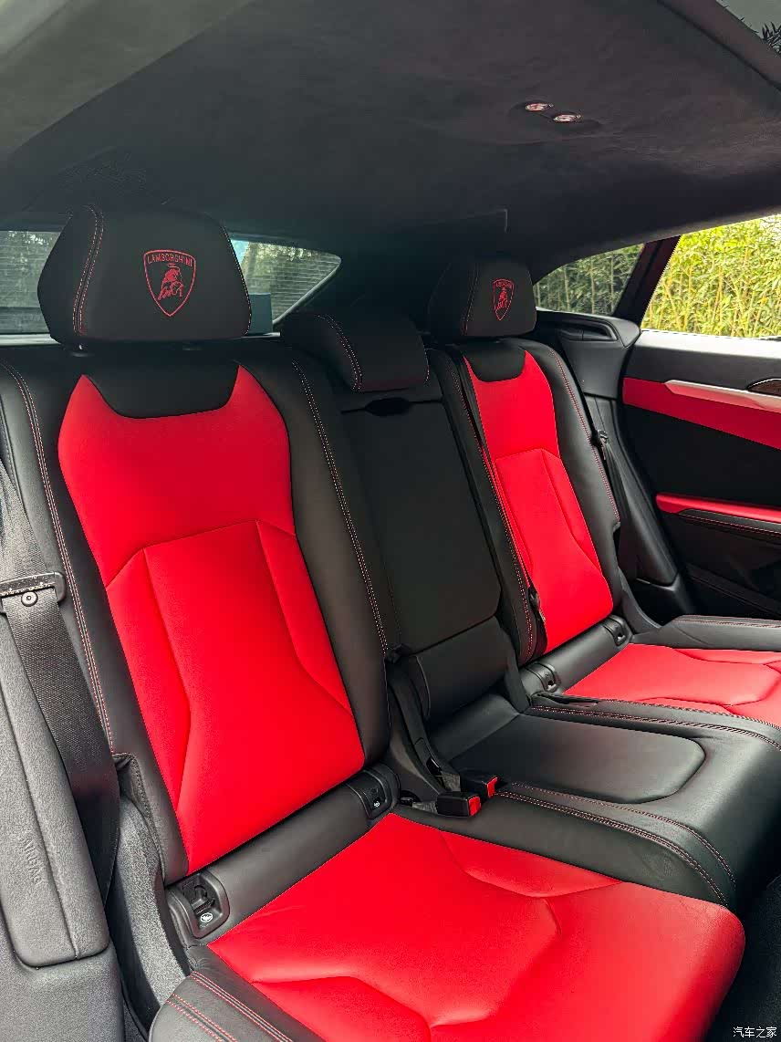 Lamborghini Urus, 2019 20