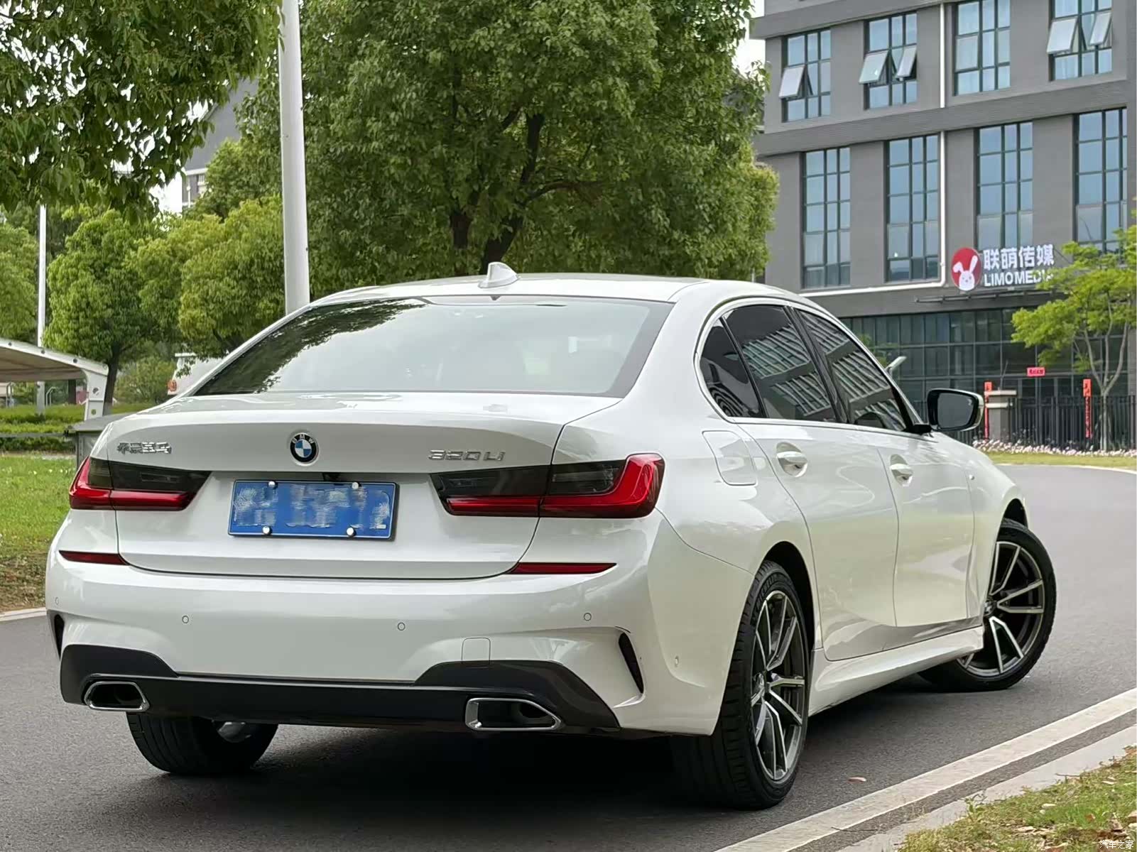 BMW 3 Series, 2020 все фото