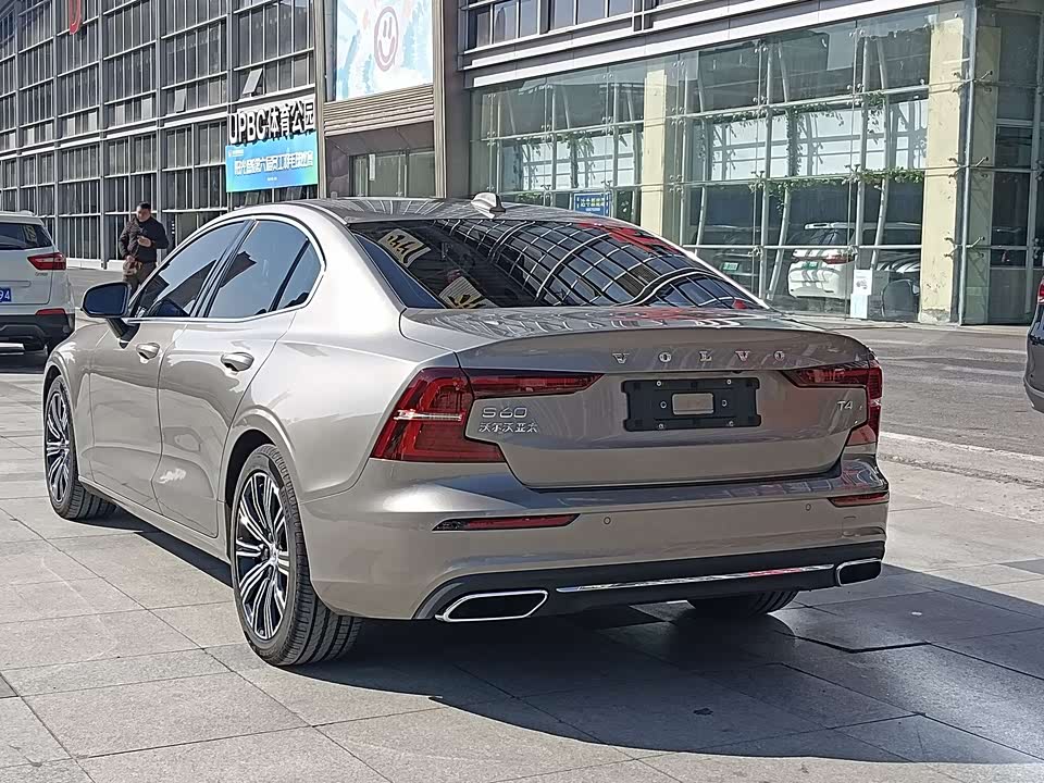 Volvo S60