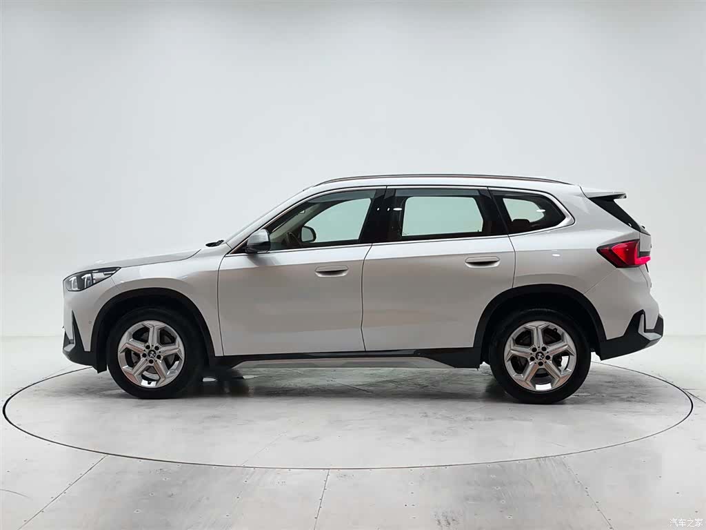 BMW X1, 2023 7