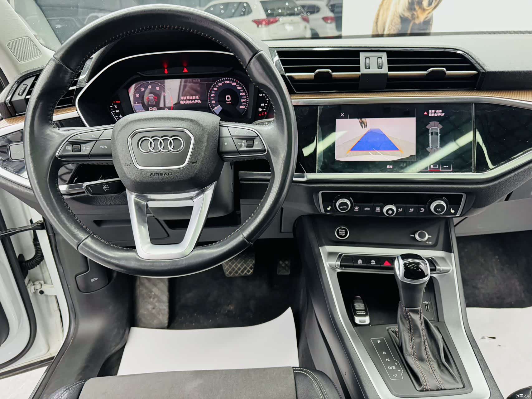 Audi Q3, 2021 8