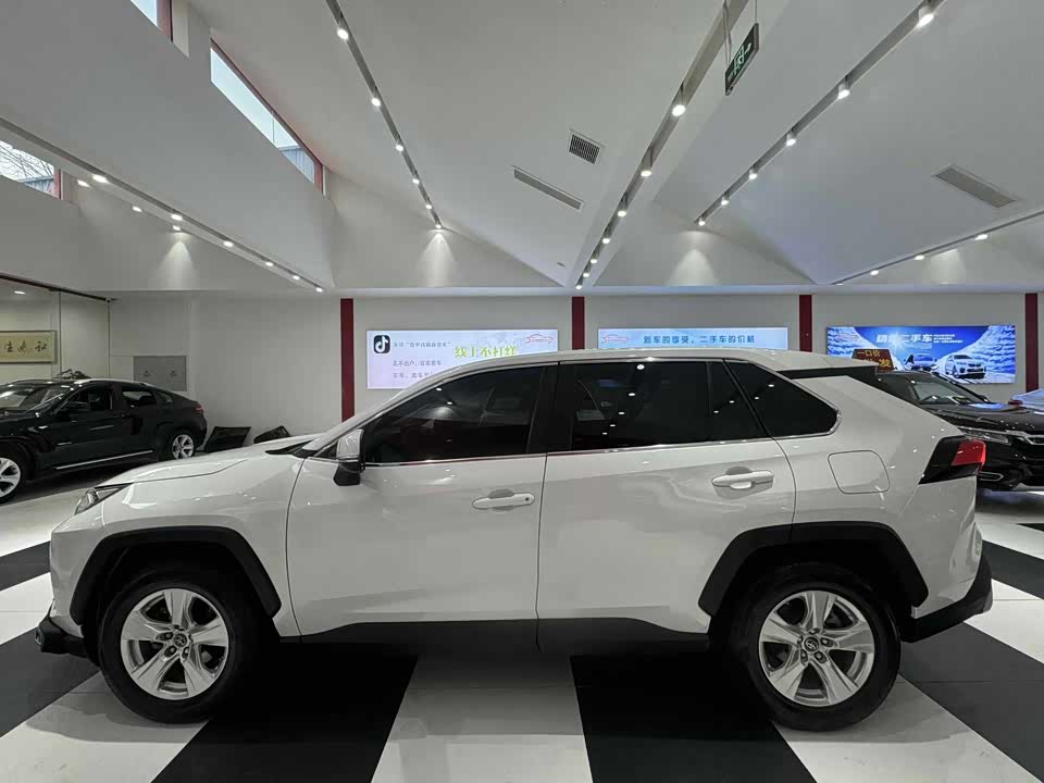 Toyota RAV4 Rongfang
