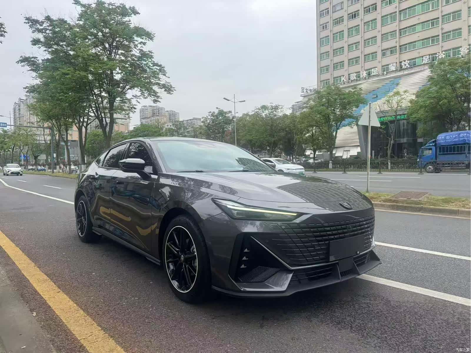 Changan UNI-V, 2024 3