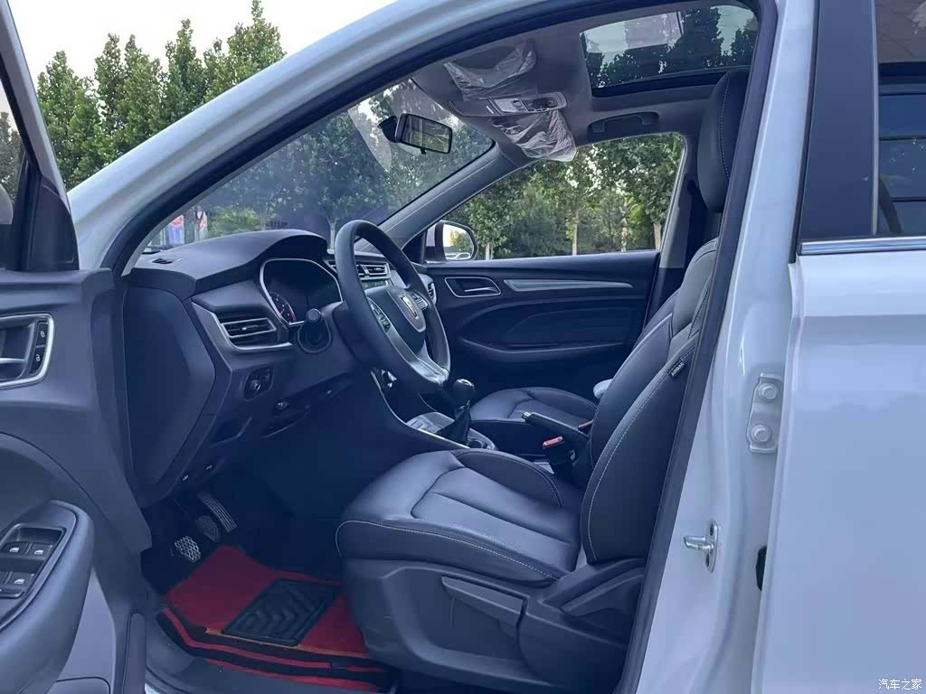 Roewe RX3, 2020 11