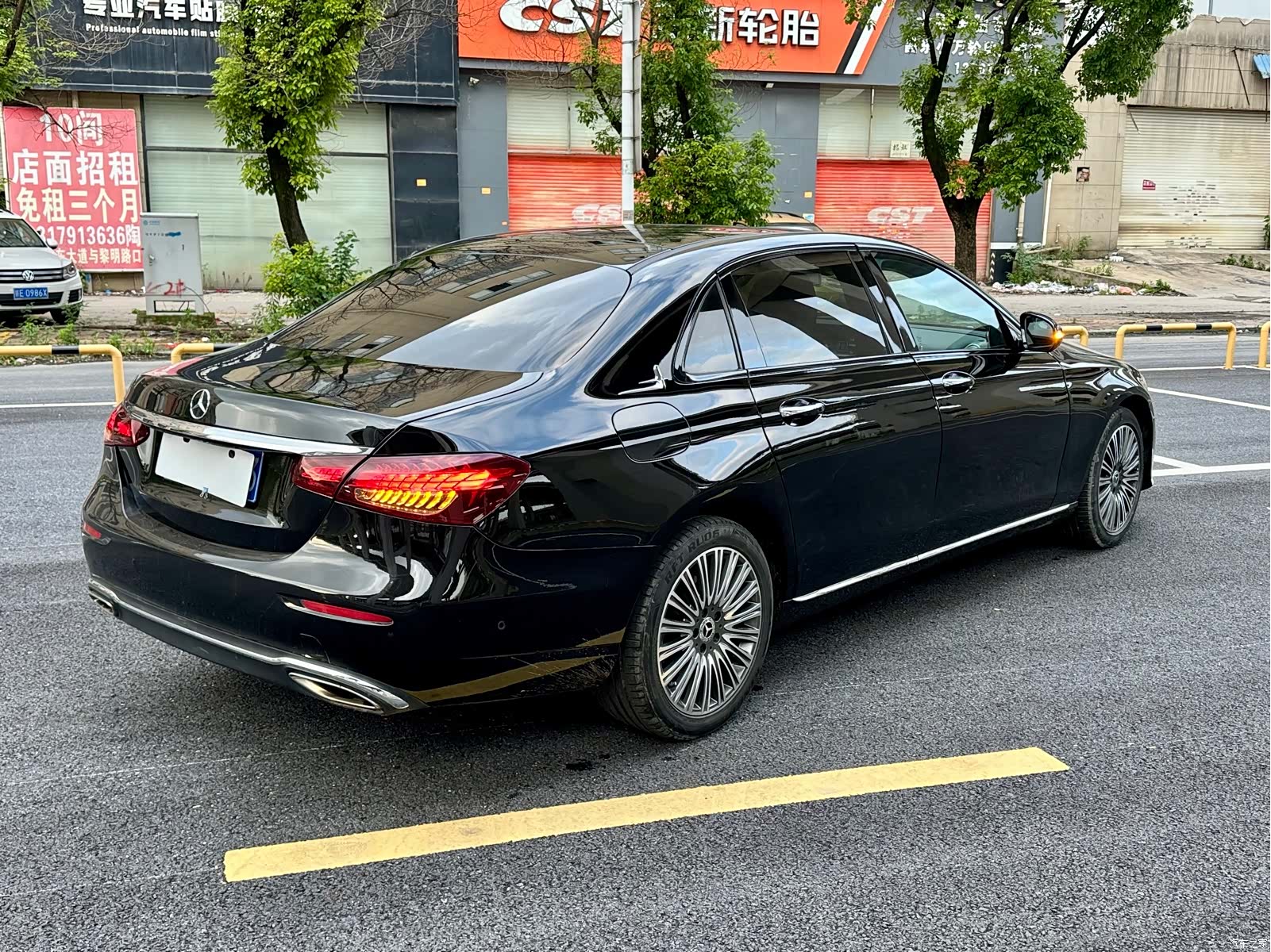 Mercedes-Benz E-Class, 2019 13