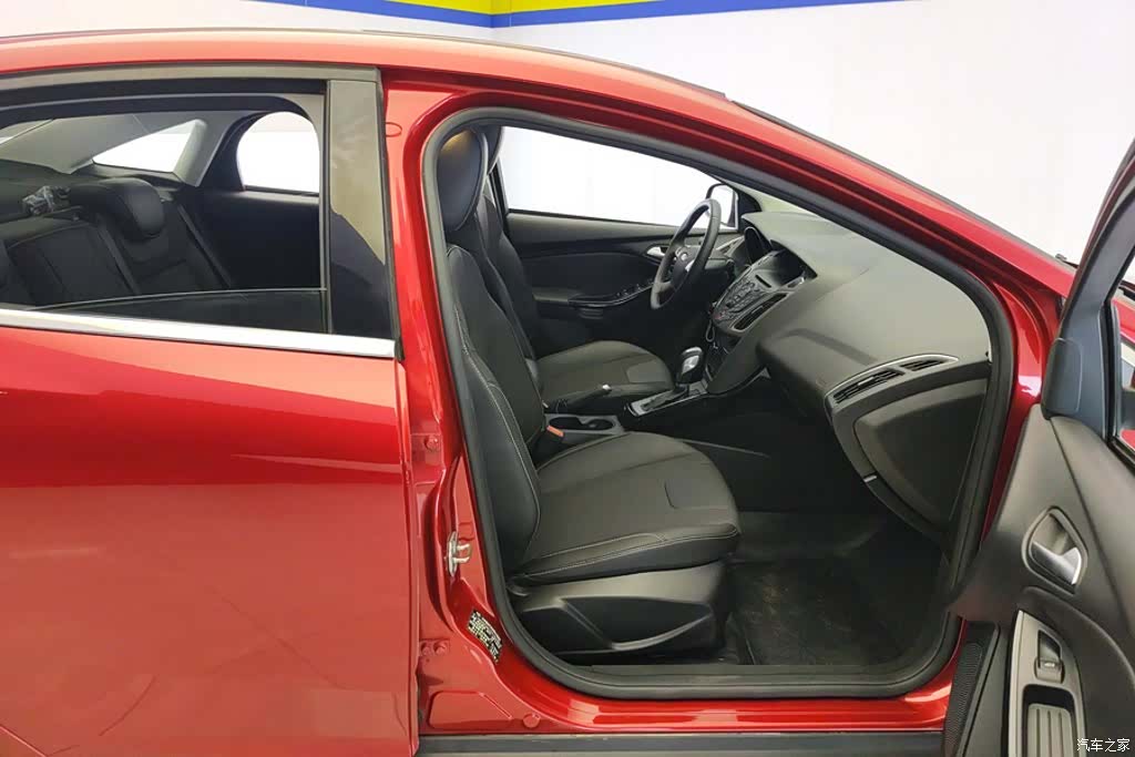 Ford Focus, 2015 8