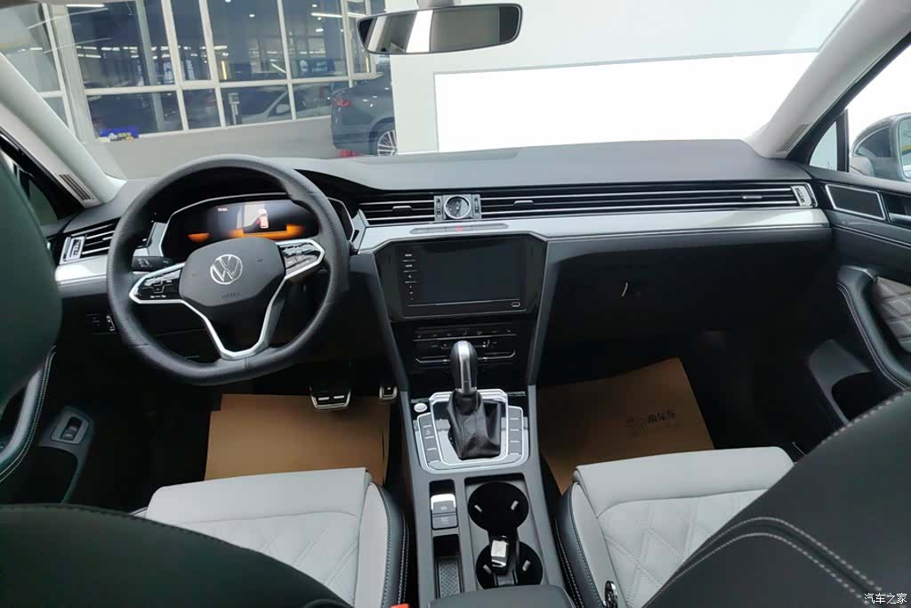 Volkswagen Magotan, 2024 12