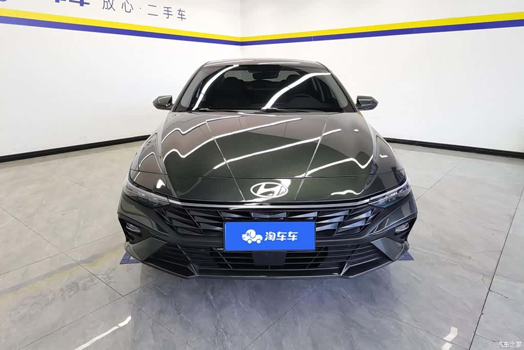 Hyundai Elantra, 2024 2