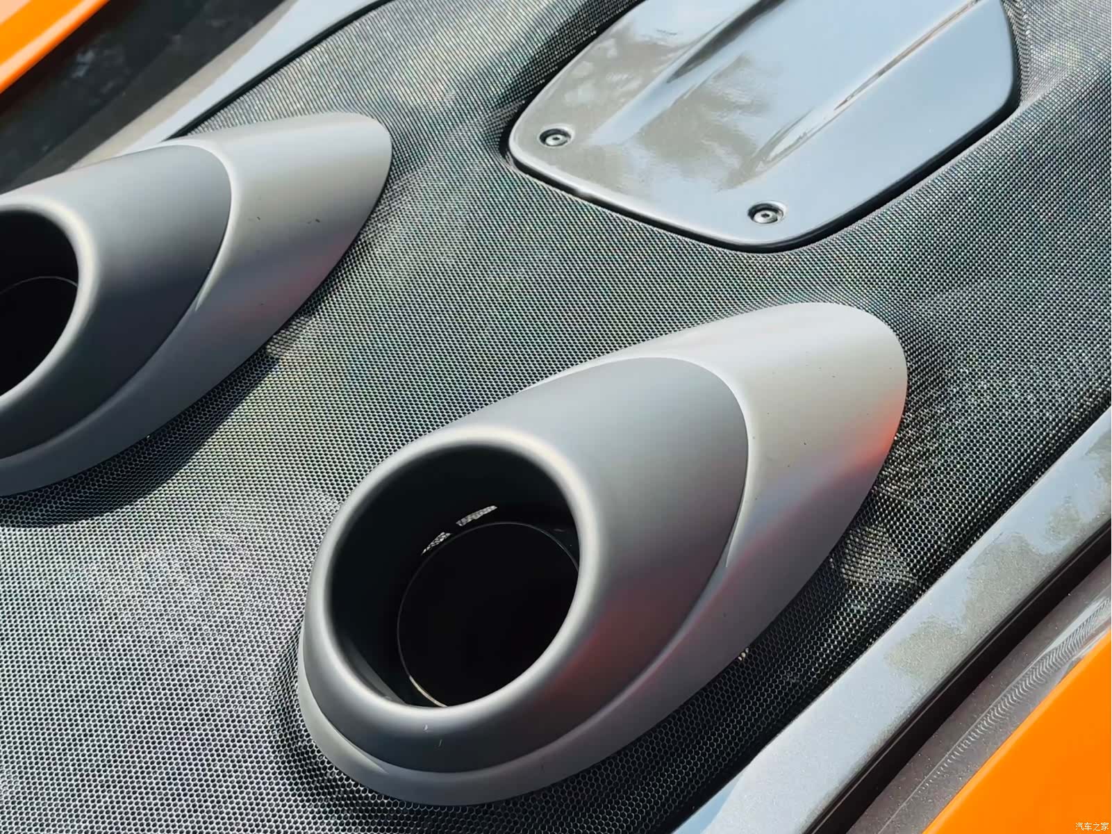 McLaren 600LT, 2020 11