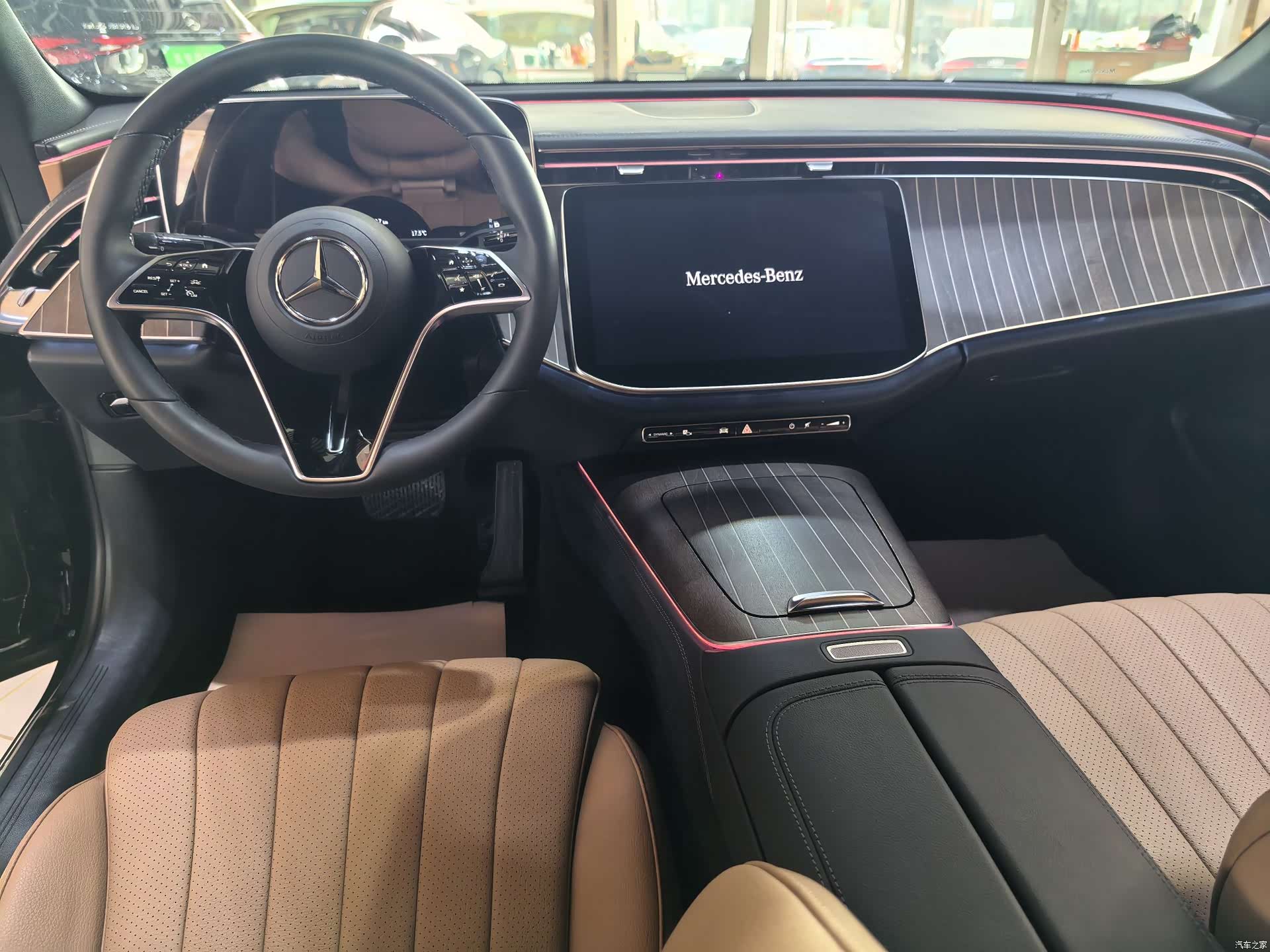 Mercedes-Benz E-Class, 2024 7