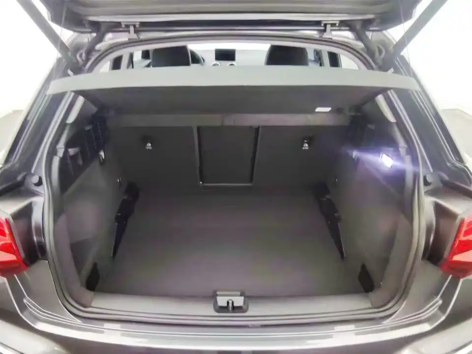 Audi Q2L Audi Q2L