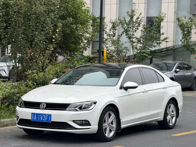 Volkswagen Lamando 2016 — купить из Китая под заказ