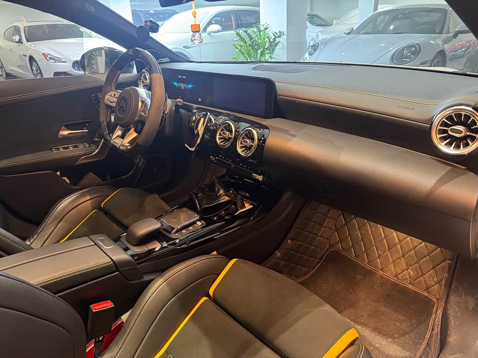 Mercedes-Benz CLA AMG