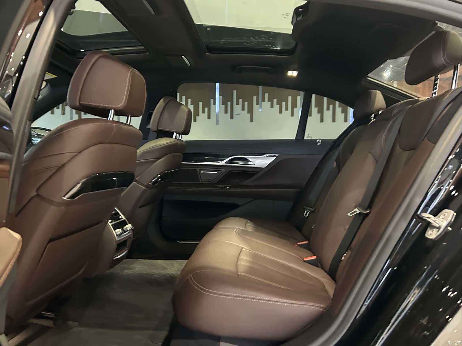 BMW 7 Series, 2019 19