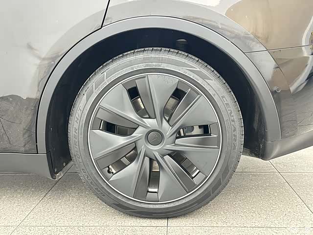 Tesla Model Y, 2022 16
