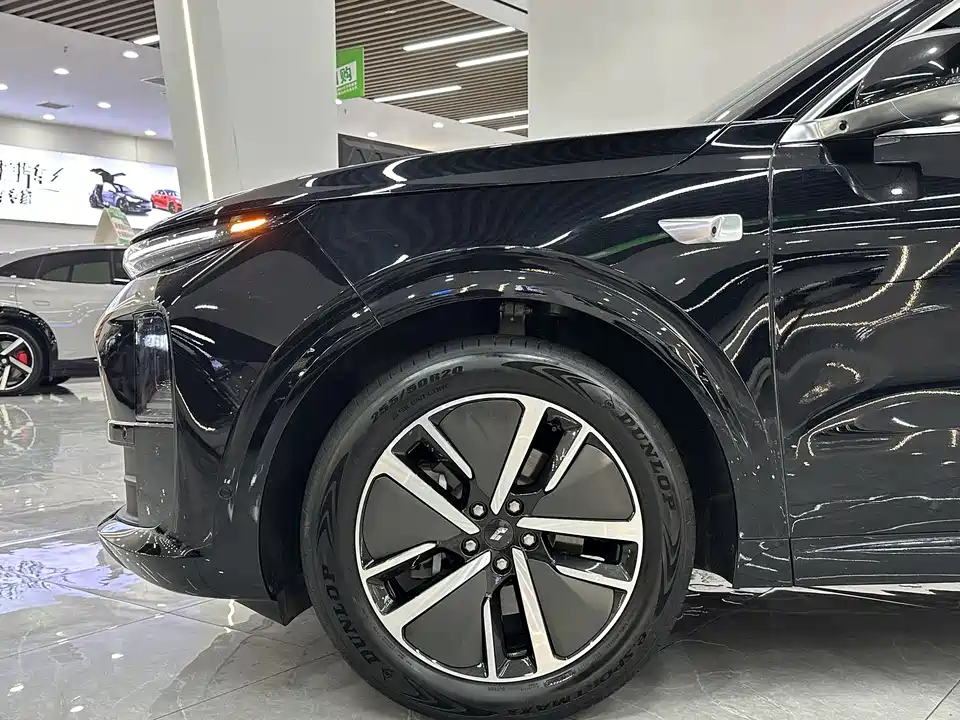 Li Auto Ideal L6