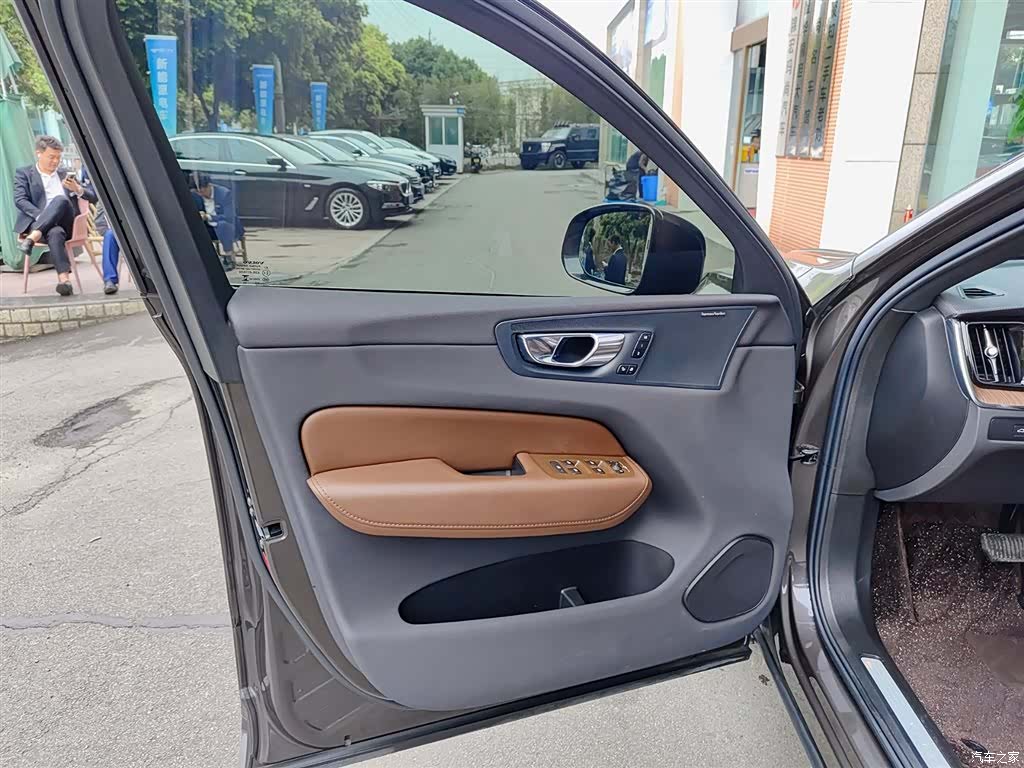 Volvo XC60, 2024 6