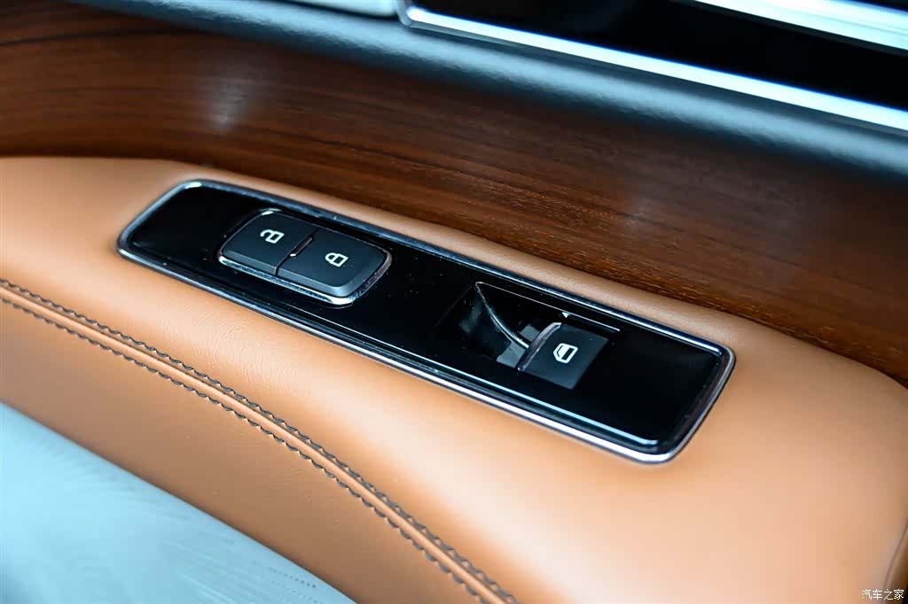 Lincoln Navigator, 2020 31