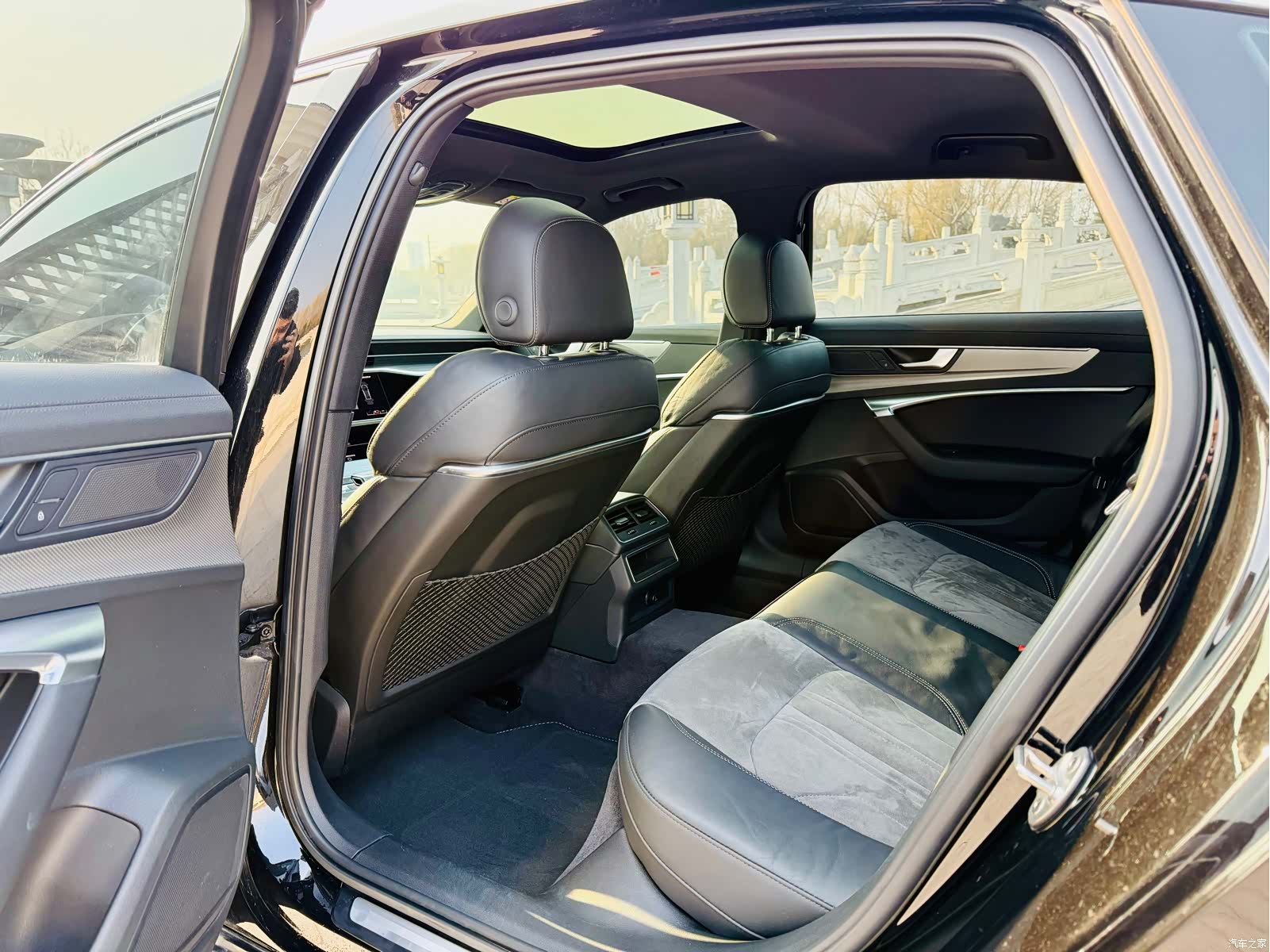 Audi A6L, 2021 все фото